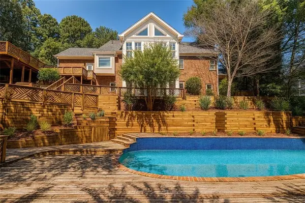 4070 Runnymede Drive Sw, Lilburn, GA 30047