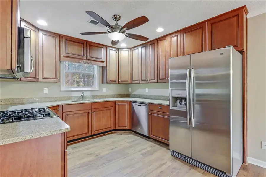 130 Crestwood Drive, Dallas, GA 30157 - Image #3