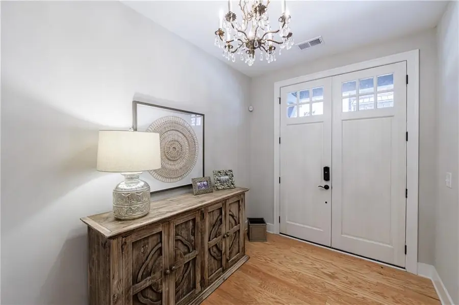 767 Hadley Lane Ne, Marietta, GA 30068 - Image #2