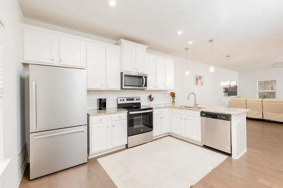 2527 Hedgeway Circle, Kennesaw, GA 30144 - Image #3