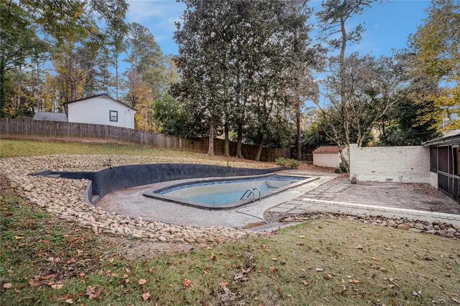 4090 Land O Lakes Drive Ne, Atlanta, GA 30342 - Image #2