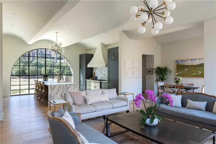 261 King Road Nw, Atlanta, GA 30342 - Image #3