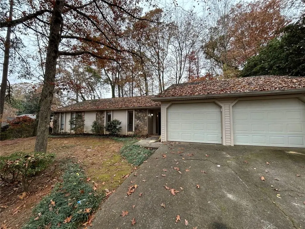 1110 Lake Drive, Roswell, GA 30075 - Image #1