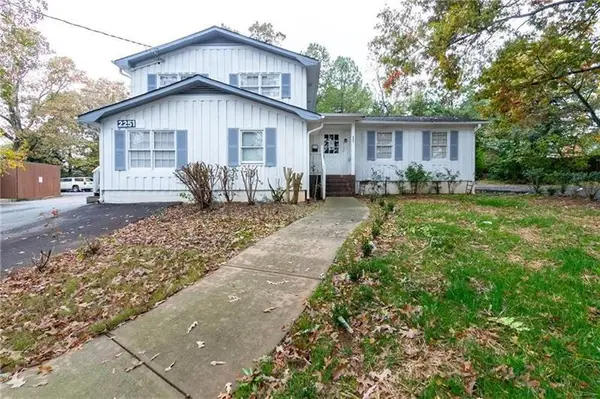 2251 Roswell Road Ne, Marietta, GA 30062