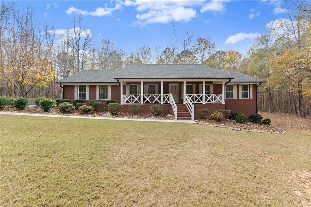 352 Lakeshore Drive, Jefferson, GA 30549 - Image #1