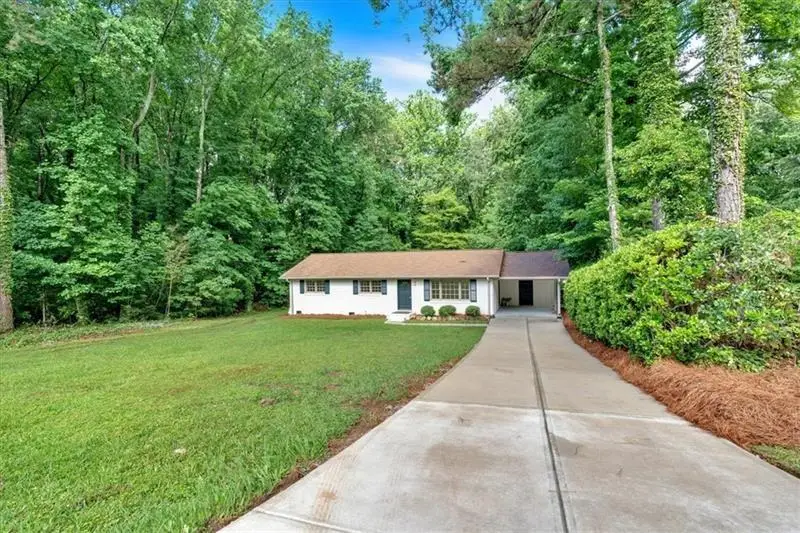 5689 Woodland Drive, Acworth, GA 30102 - Image #3