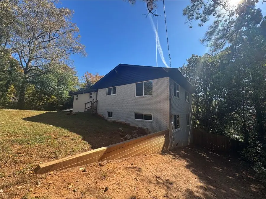 1679 Oak Lane Ne, Atlanta, GA 30329 - Image #3