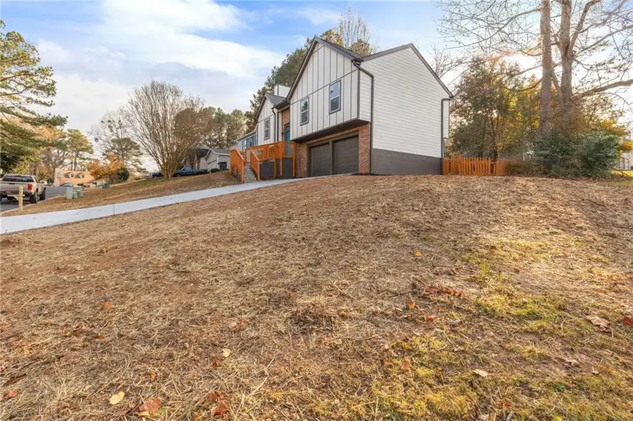 1060 Heatherwood Court, Norcross, GA 30093 - Image #3