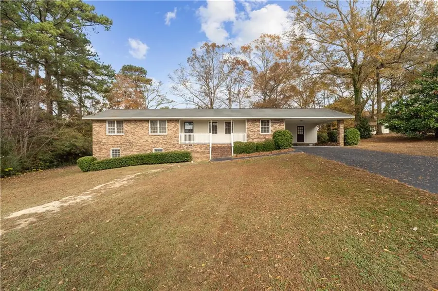 201 Crestmont Drive, Calhoun, GA 30701 - Image #2