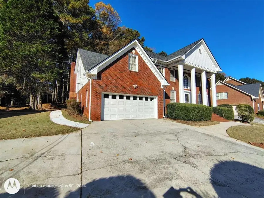 5121 Huntshire Lane, Lilburn, GA 30047 - Image #3