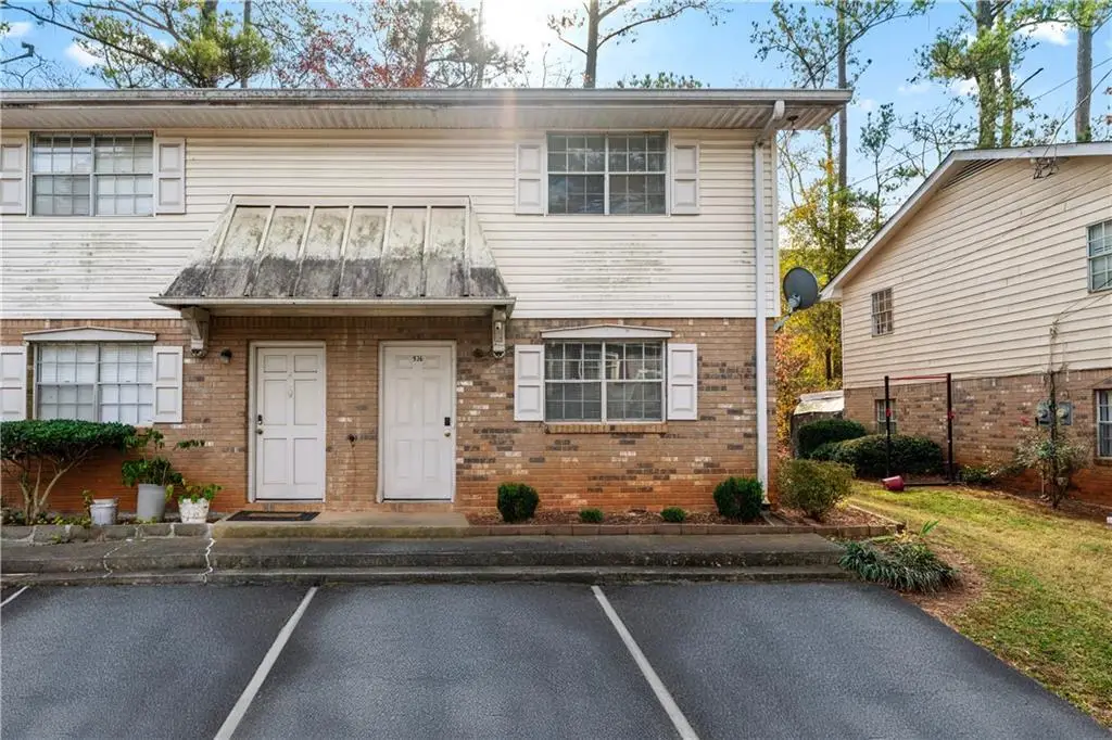 936 Six Oaks Circle #B, Norcross, GA 30093 - Image #1