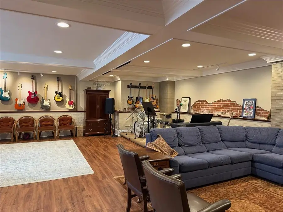 511 Dixon Drive, Gainesville, GA 30501 - Image #2