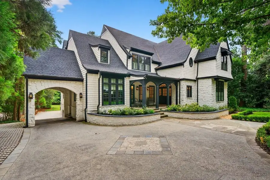 3303 Habersham Road Nw, Atlanta, GA 30305 - Image #2