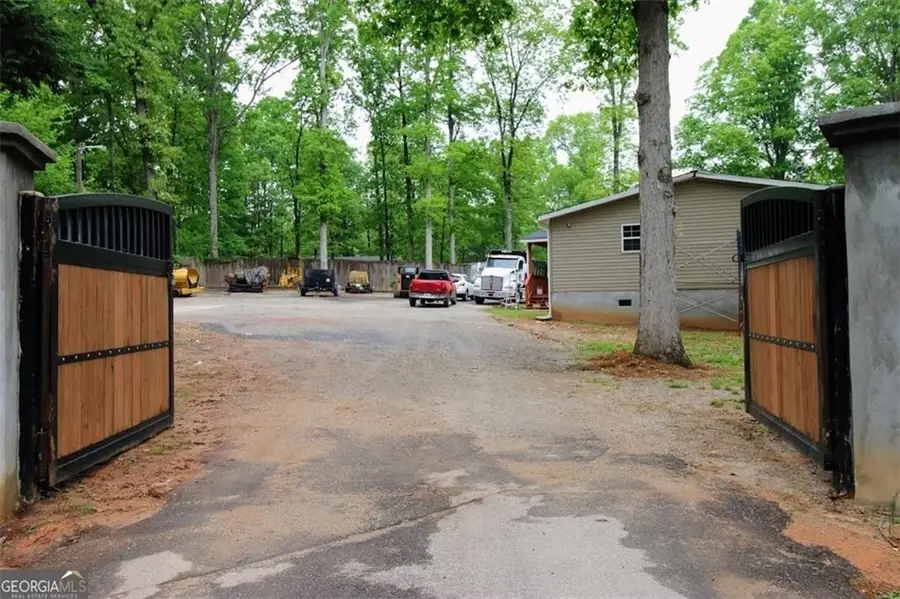 208 Holliday Way, Carrollton, GA 30116 - Image #2