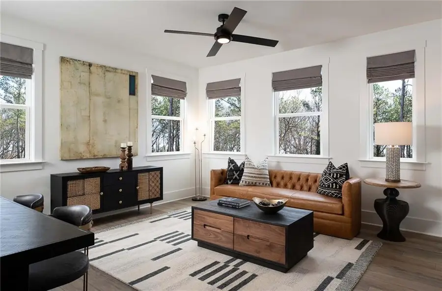 1561 Driggs Drive Nw, Atlanta, GA 30318 - Image #2