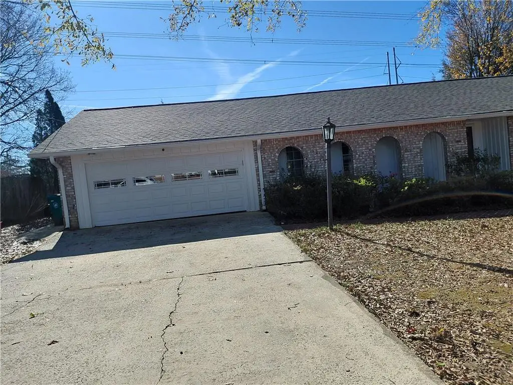 2479 Kingsland Drive, Dunwoody, GA 30360 - Image #1