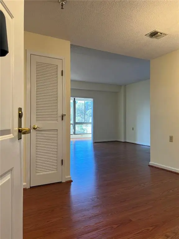 1800 Clairmont Lake #711, Decatur, GA 30033 - Image #1
