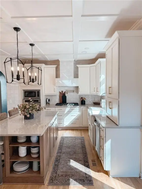 702 Greenway Trace, Woodstock, GA 30189 - Image #3