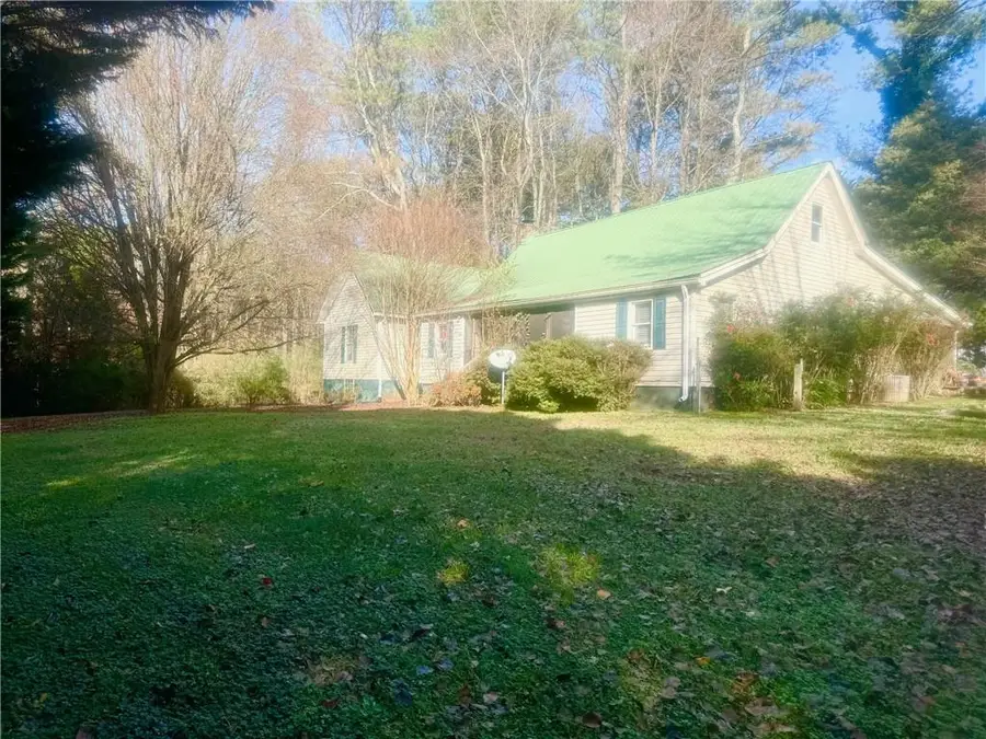 16049 Hopewell Road, Alpharetta, GA 30004 - Image #2