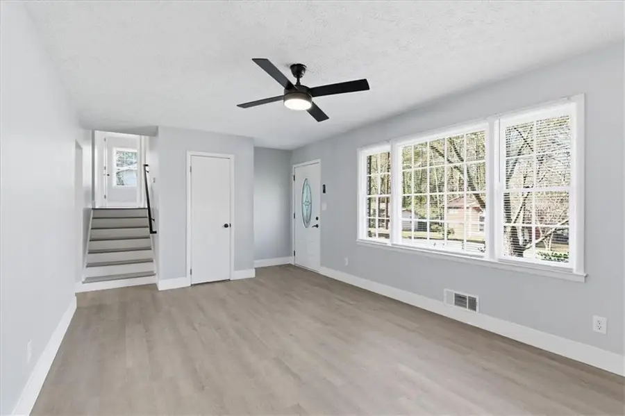 5674 Sandhurst Drive, Forest Park, GA 30297 - Image #2