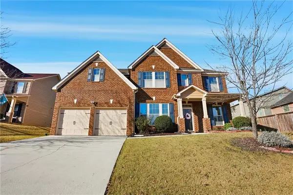 8169 Lochley Drive, Fairburn, GA 30213