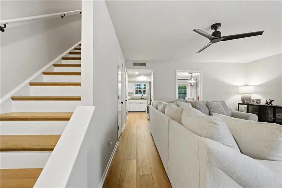 645 Anderson Walk, Marietta, GA 30062 - Image #2