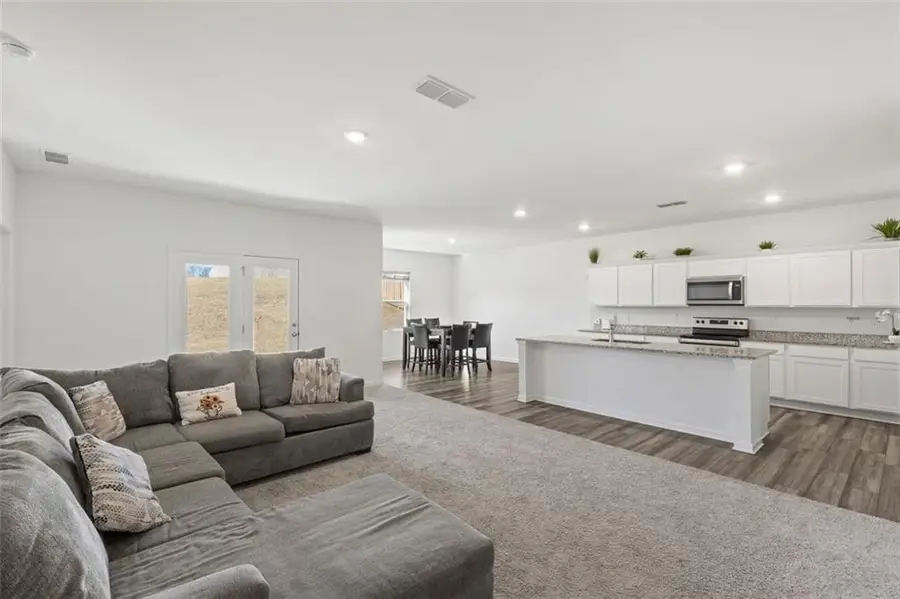 706 Bentwater Way, Hoschton, GA 30548 - Image #3