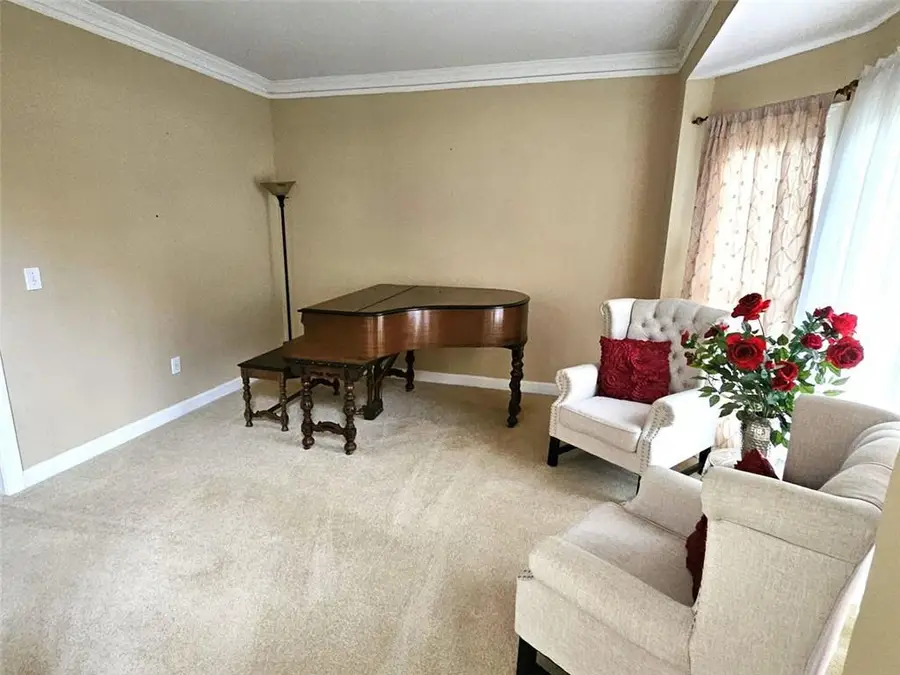 3800 Cherry Ridge Boulevard, Decatur, GA 30034 - Image #3