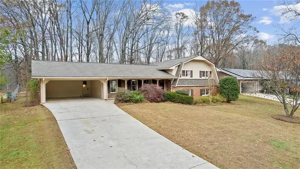 2656 Lake Erin Drive, Tucker, GA 30084