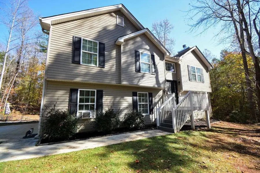 5614 Hawthorn Drive, Gillsville, GA 30543 - Image #2