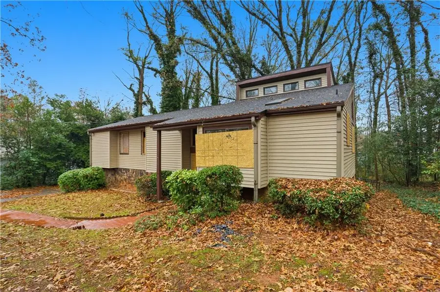 5009 Post Road Pass, Stone Mountain, GA 30088 - Image #2