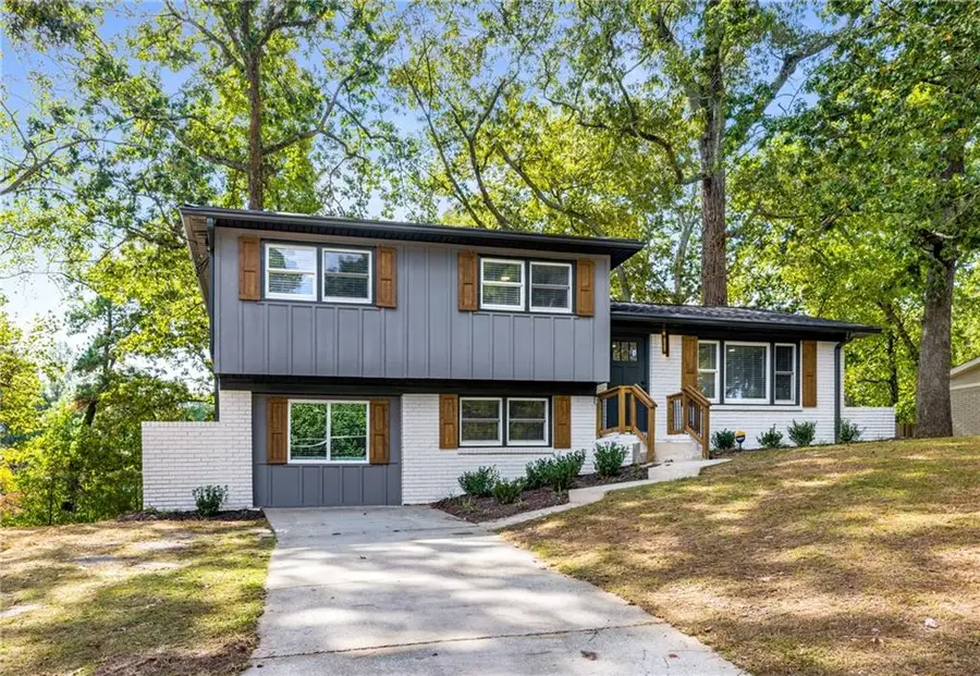 1483 Town Country Drive Se, Atlanta, GA 30316 - Image #2