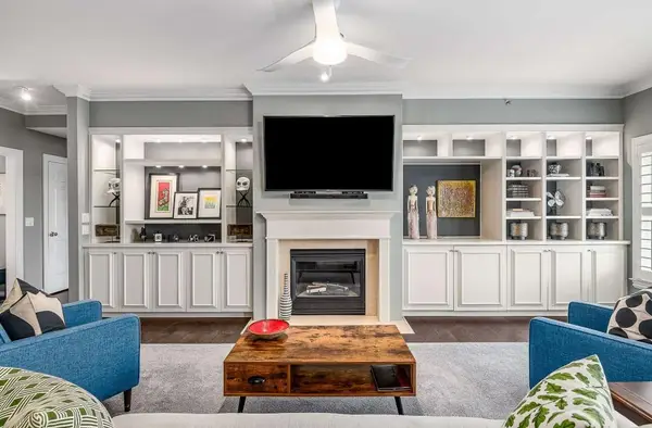 211 Colonial Homes Drive Nw #2705, Atlanta, GA 30309