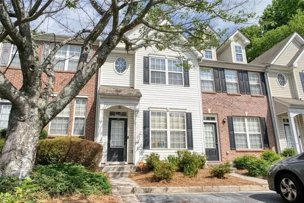 1207 Penhurst Way, Lawrenceville, GA 30043