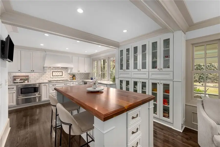 965 Landmark Drive, Atlanta, GA 30342 - Image #2