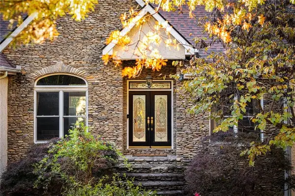 801 Oaklands, Talking Rock, GA 30175