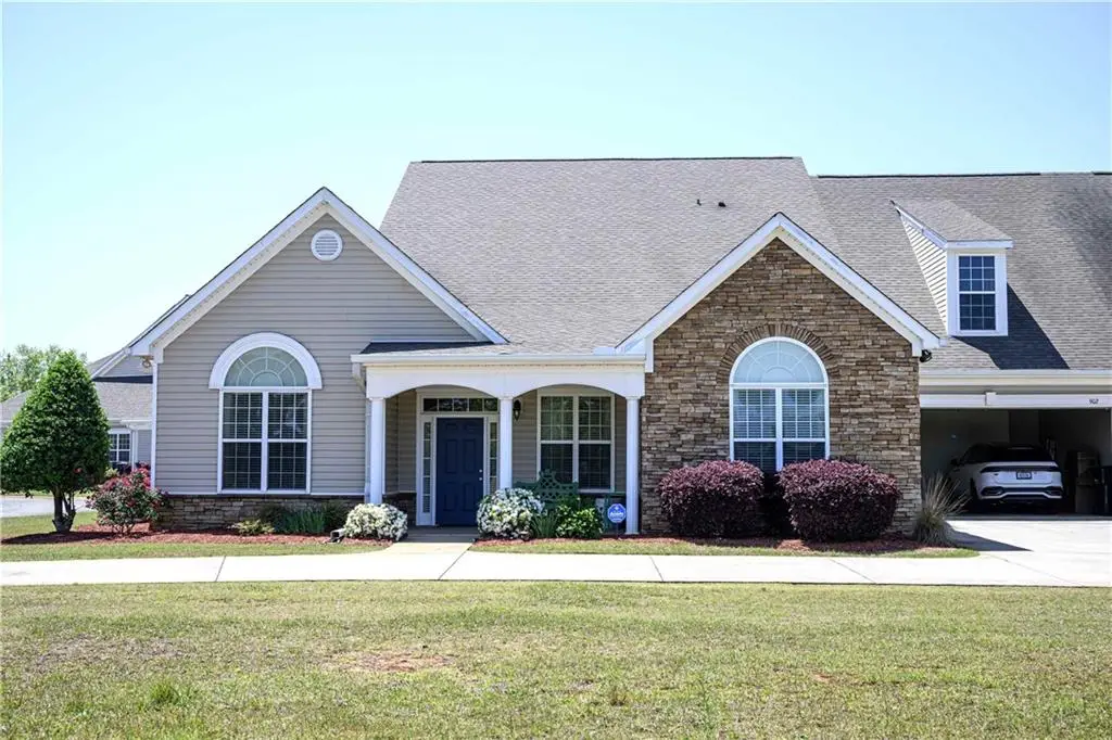 902 Quail Ridge Ln, Perry, GA 31069 - Image #1