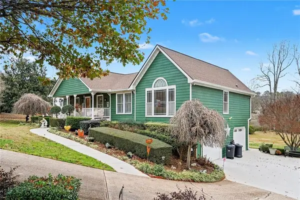 157 Springwater Trace, Woodstock, GA 30188