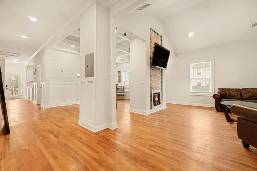 257 Hendrix Avenue Sw, Atlanta, GA 30315 - Image #2