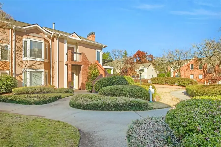 5364 Brooke Ridge Drive, Dunwoody, GA 30338 - Image #3