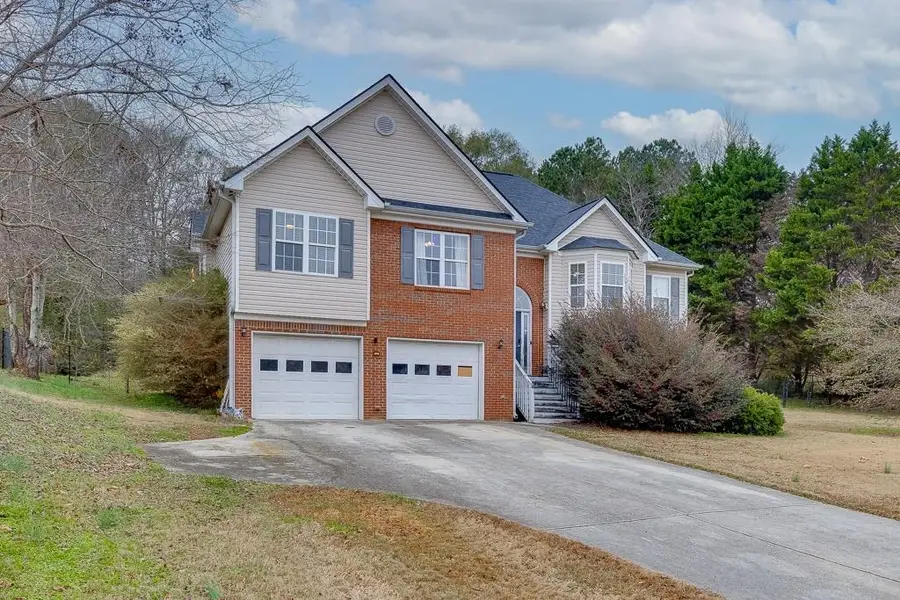1709 Wyntercreek Lane, Hoschton, GA 30548 - Image #2