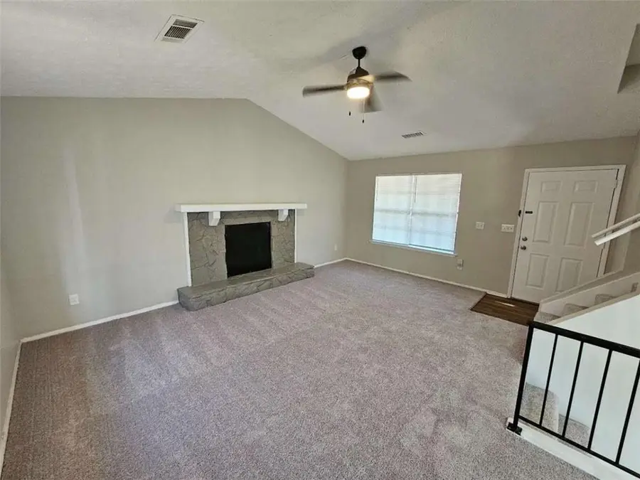 1037 Forest Path, Stone Mountain, GA 30088 - Image #3