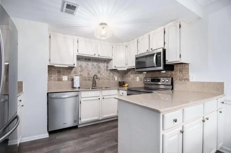 1010 Sasha Lane, Roswell, GA 30075 - Image #3