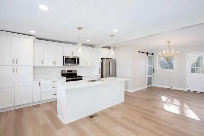 12 Peachtree Circle Se, Marietta, GA 30060 - Image #3