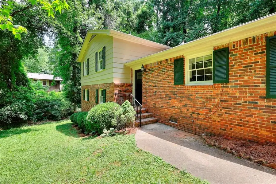 2802 Leisure Woods Lane, Decatur, GA 30034 - Image #2