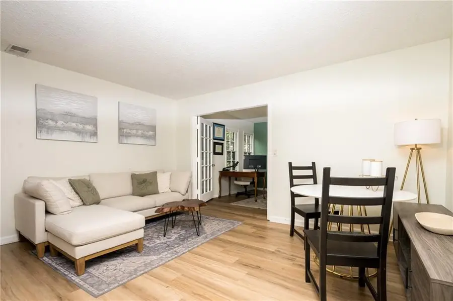 127 Lablanc Way Nw, Atlanta, GA 30327 - Image #2