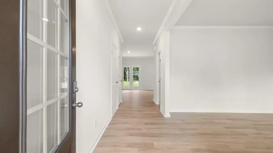 6081 Airedale Drive, Fairburn Union City, GA 30213 - Image #2