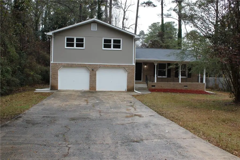 856 Dunleith Court, Stone Mountain, GA 30083 - Image #1