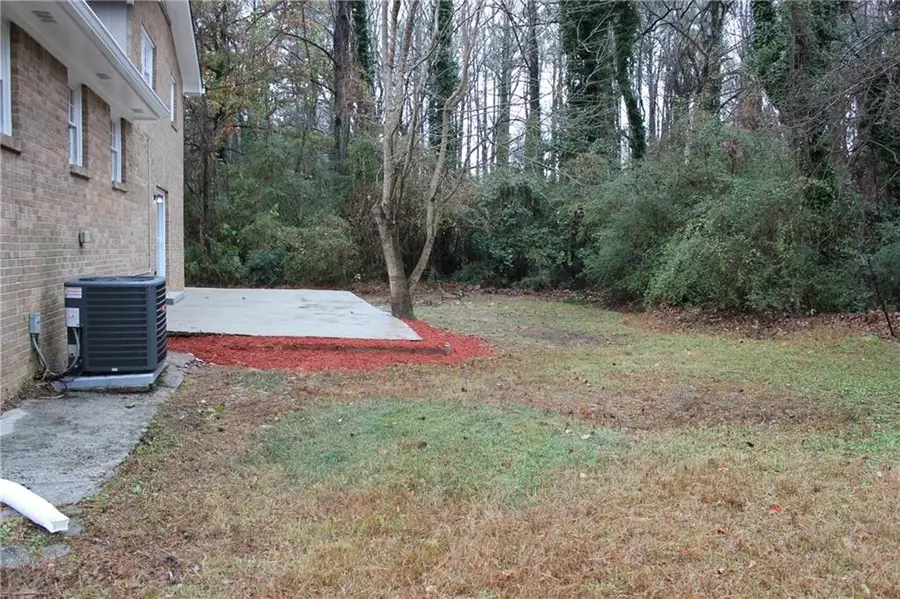 856 Dunleith Court, Stone Mountain, GA 30083 - Image #3