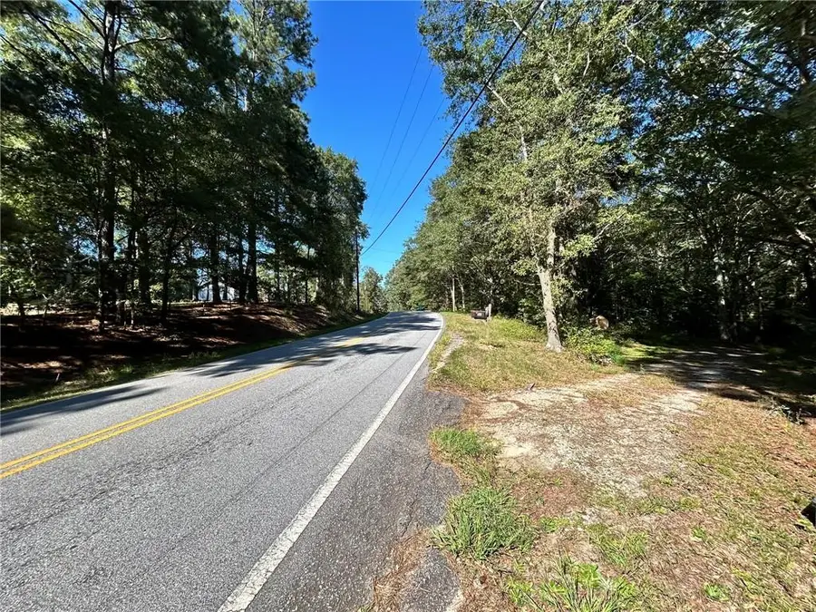 31 Creekwood Road, Winder, GA 30680 - Image #2